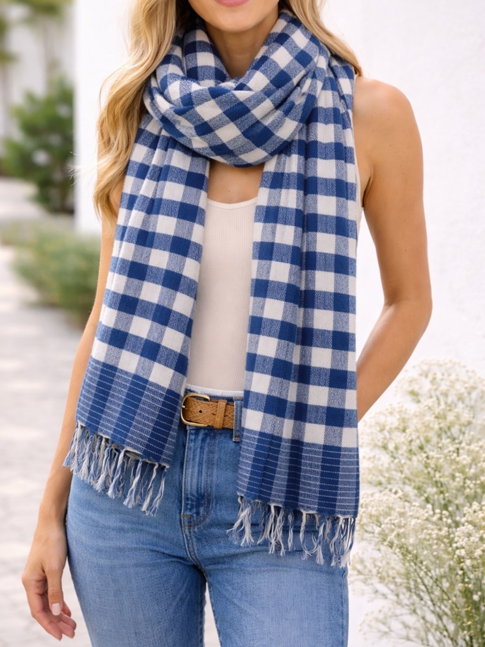 Zara Accessories NWT Blue and White Check Plaid Gingham Fringe Scarf Wrap Size M - Picture 3 of 4